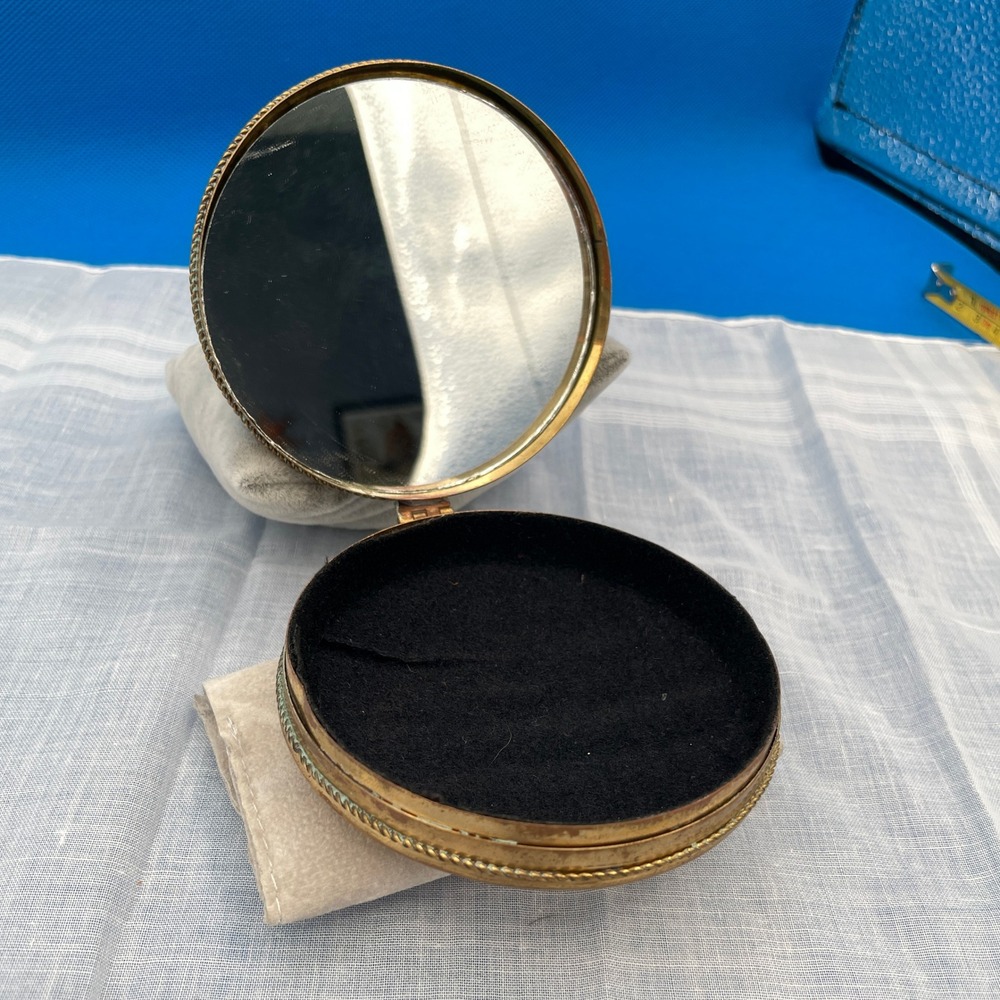 Lisbeth Dahl Vintage Brass Women Unisex 3in Decorative Vanity Box - Picture 3 of 4